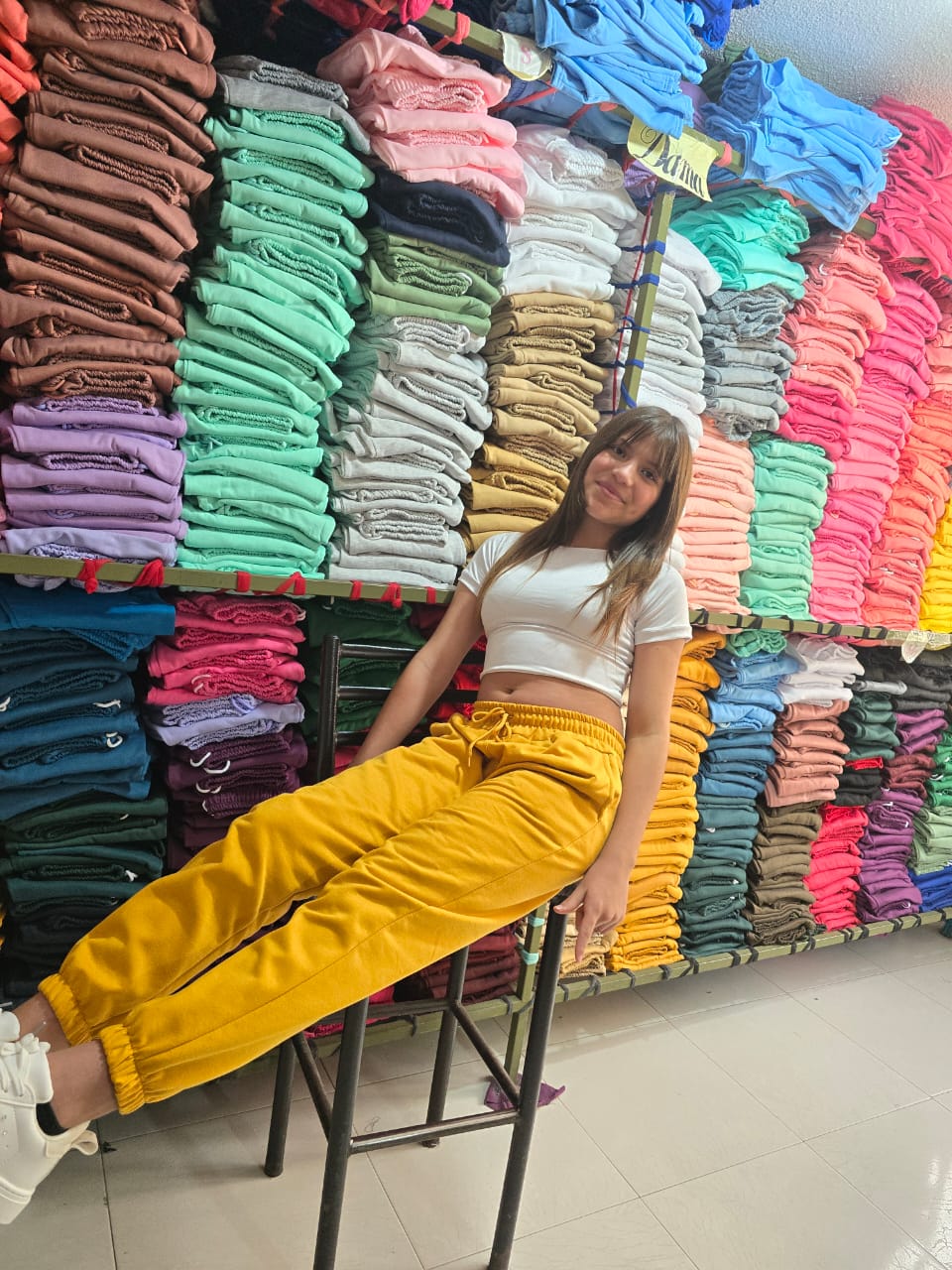 SUDADERAS Y JOGGER -BRIENER