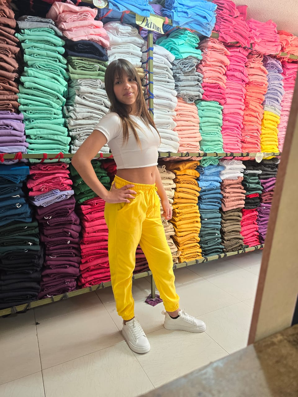 SUDADERAS Y JOGGER -BRIENER